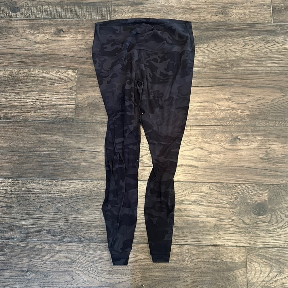 Lululemon align size 12. Black camo.